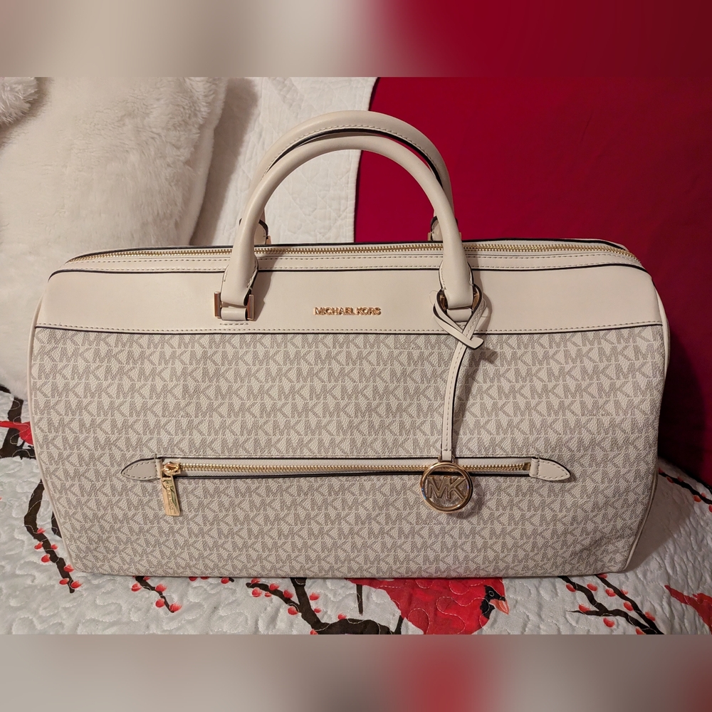 Michael Kors Jet Set Travel Large Duffle PVC Signature Light Cream Multi NWOT